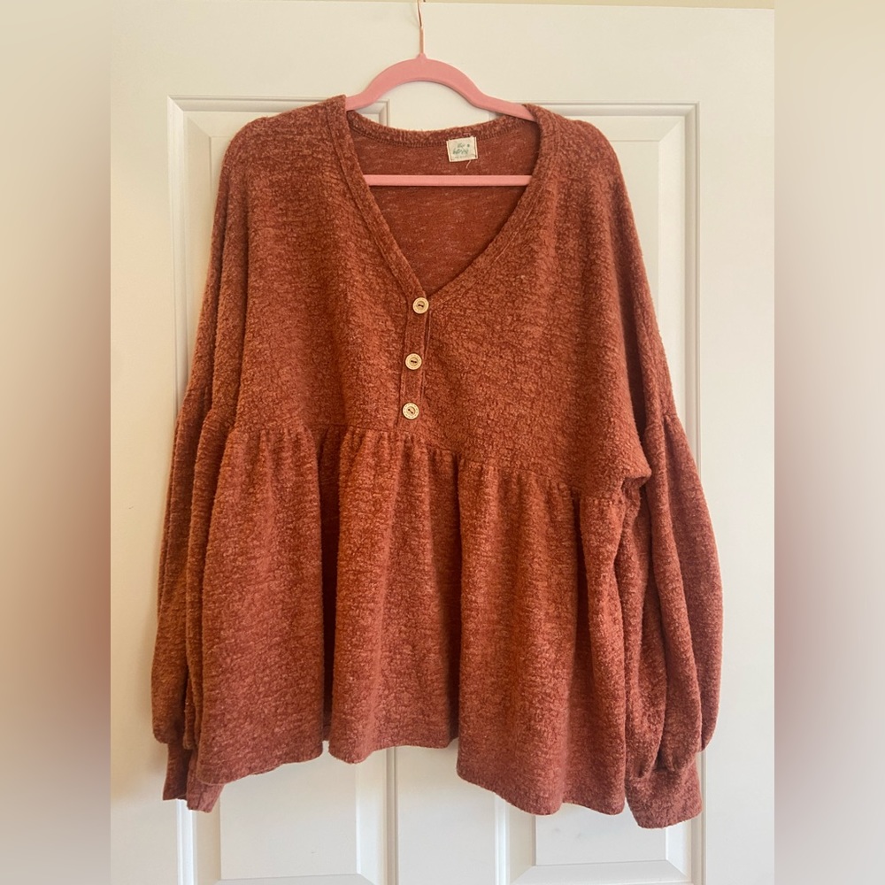 Oversized sweater/shirt size medium!
